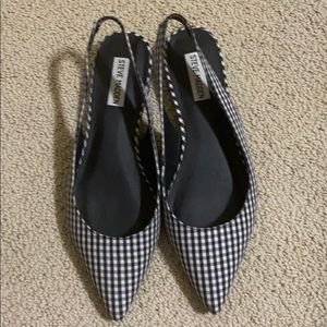 Steve Madden black and white flats